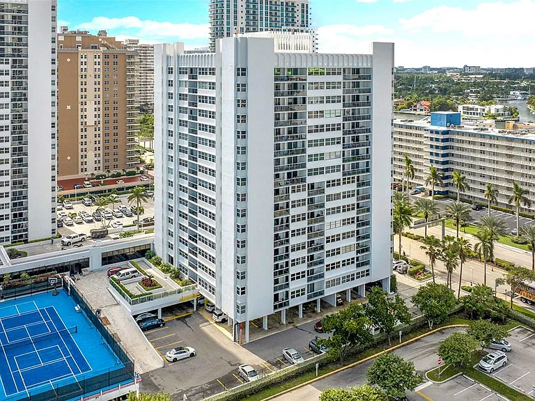 1880 S Ocean Dr #TS-601 — Photo 43