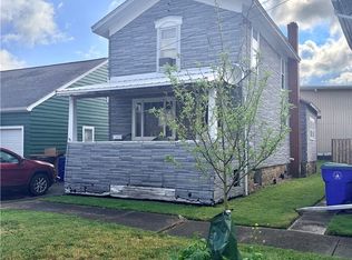211 West Ave, Medina, NY 14103