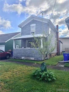 211 West Ave, Medina, NY, 14103