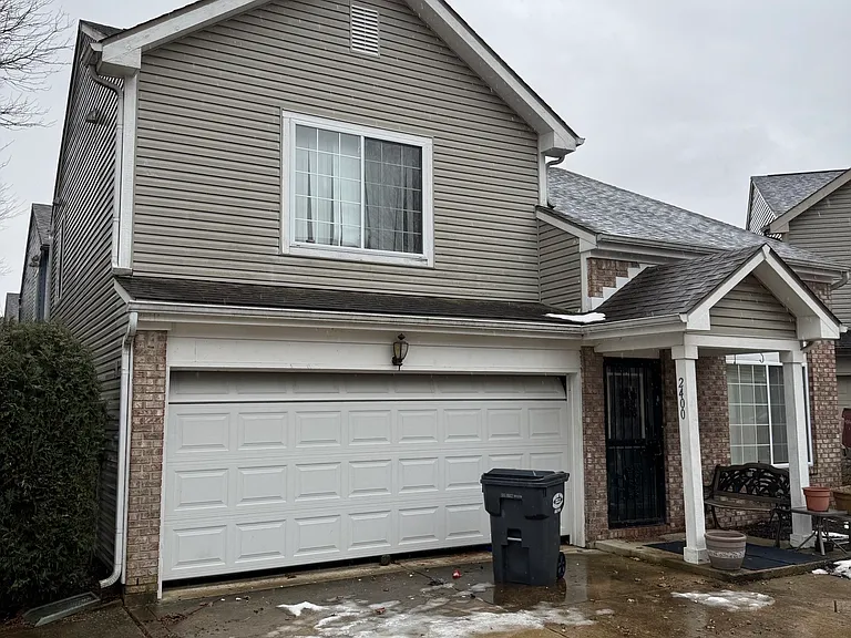 2400 Grand Fir Dr — Photo 1
