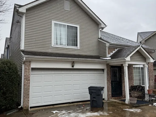2400 Grand Fir Dr, Greenwood, IN 46143