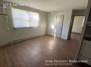 427 N 2nd Ave E #3, Newton, IA 50208