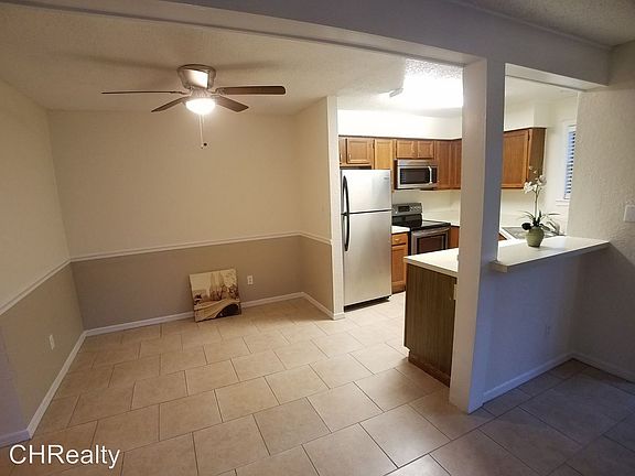 2nd image of 2942 Antique Oaks Cir APT 85