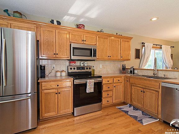 2nd image of 3834 N 124th St