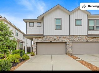 641 Royal Arch Dr, Conroe, TX 77304