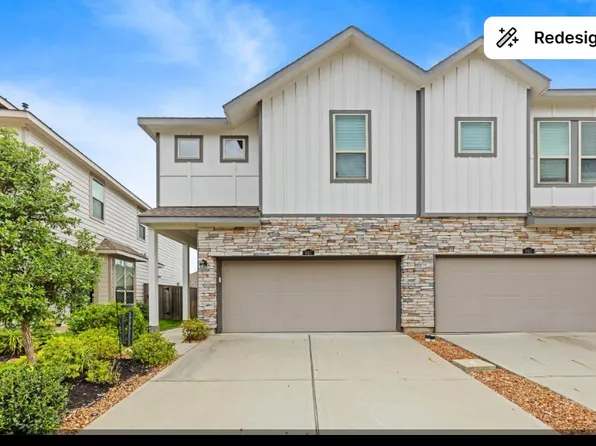 641 Royal Arch Dr, Conroe, TX 77304