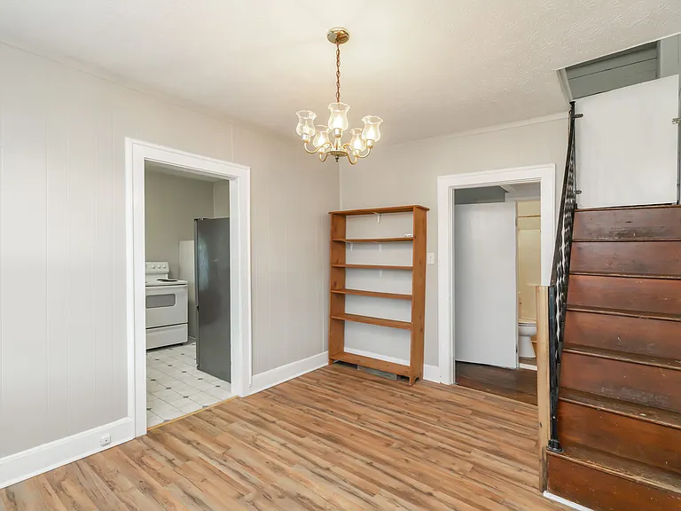 1811 Fleming St — Photo 13
