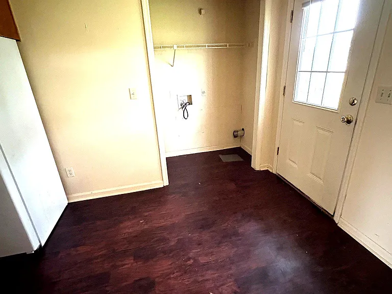 911 S Monroe St #D — Photo 4