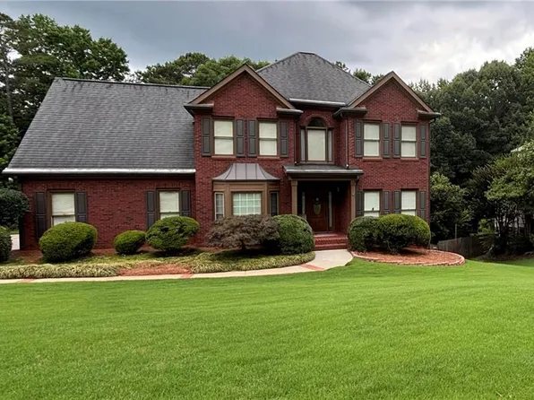 1930 Barrett Downs Dr, Cumming, GA 30040