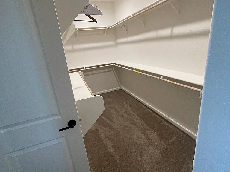 419 Daffodil Dr #2 — Photo 32