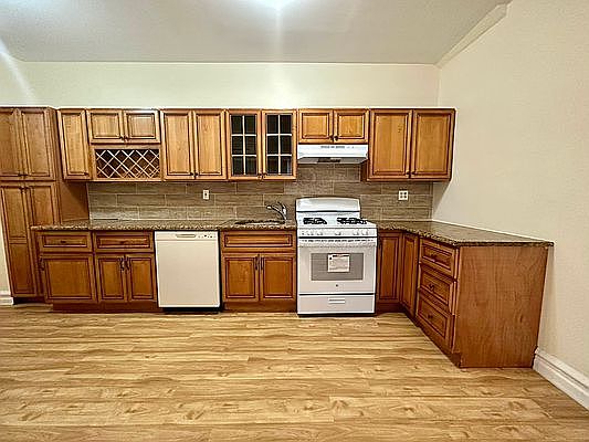 5th image of 2141 85th St APT 1