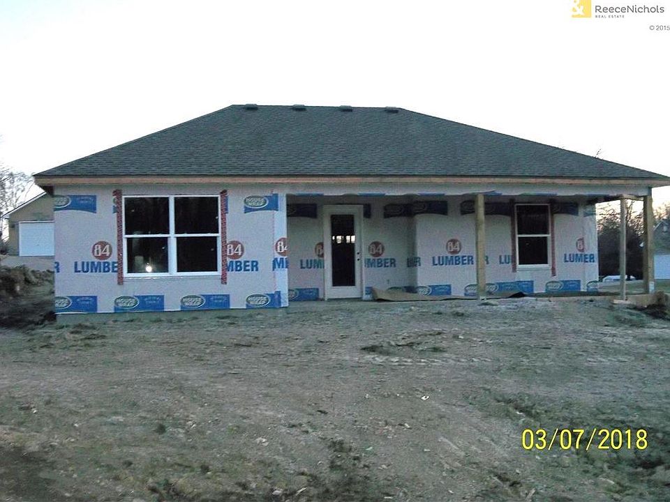 2nd image of 901 Ingleside Dr