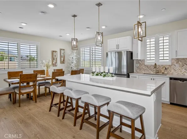 7691 Messina Heights Ln, Highland, CA 92346