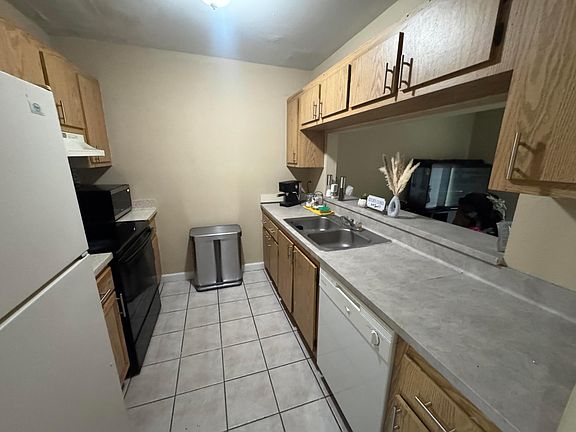 4th image of 5090 ELMHURST Road #C