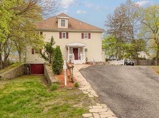 201-203 Stone St, Clinton, MA 01510