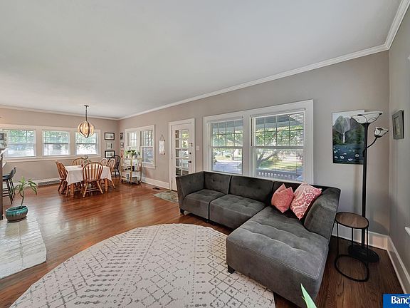 5th image of 1042 S 34th St