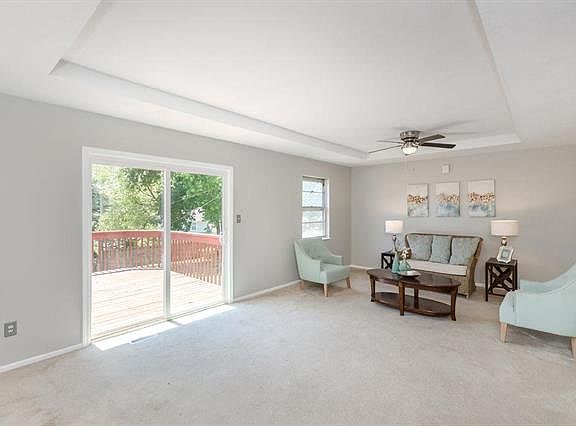 2nd image of 5325 Hazen Ave