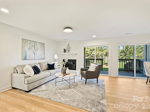 4th image of 11141 Harrowfield Rd