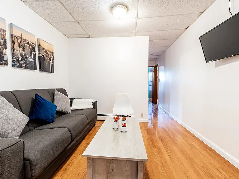 185 Newark Ave #4 — Photo 2