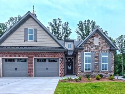 2810 Monarch Way, Winston Salem, NC, 27106