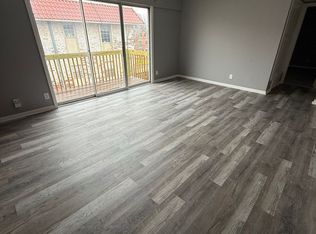 Knaack - 210-214 (The Casero), Kansas City, MO 64111