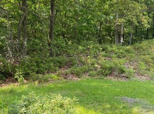 86D Lookout Point Rd, Canadensis, PA 18325