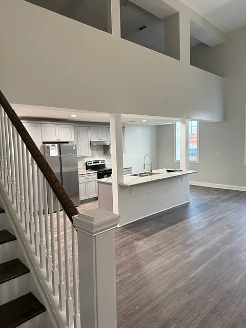 1 bed, 1000 sqft, $1,395 — Photo 3
