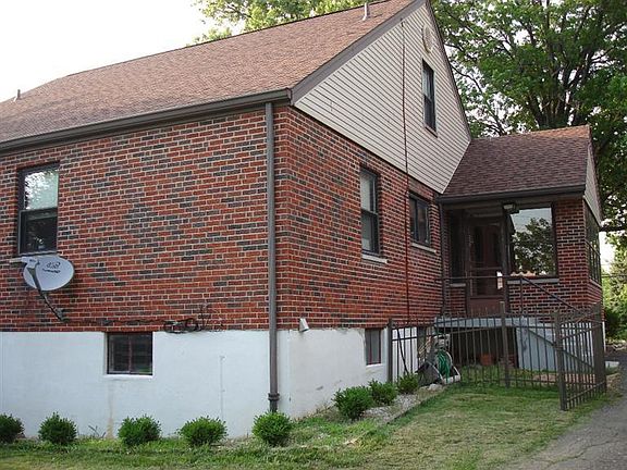 3rd image of 2917 Queen City Ave
