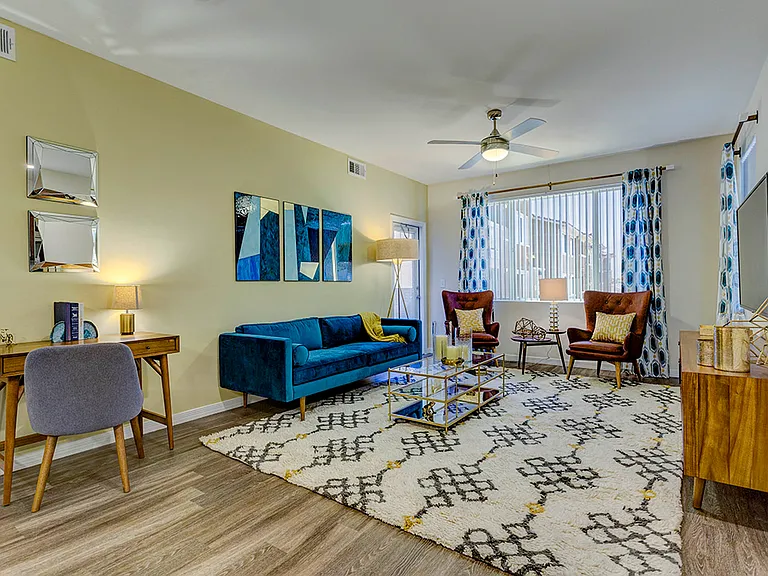 A1 774 SQ FT 1 Bed 1 Bath