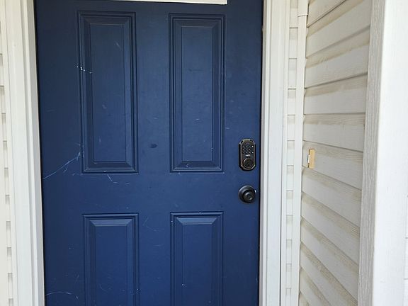 3rd image of 146 Garden Terrace Dr #146