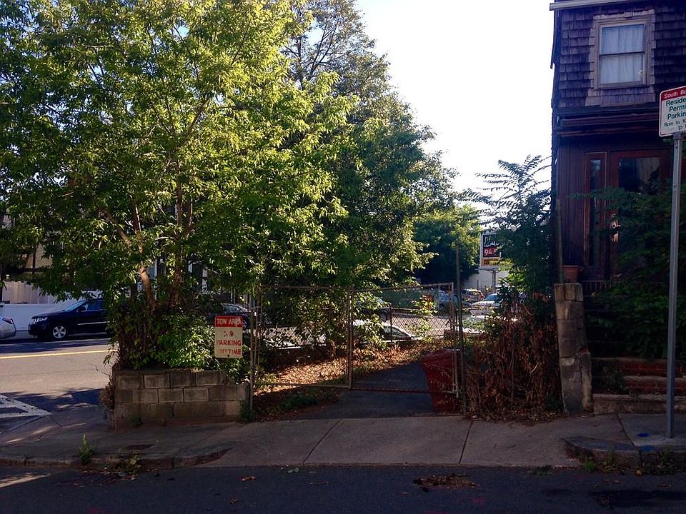 Building Photo 3