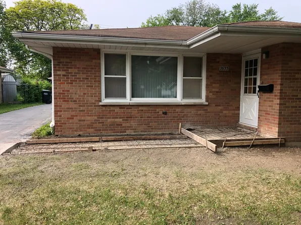 2633 Brnot Ave, Waukegan, IL 60087