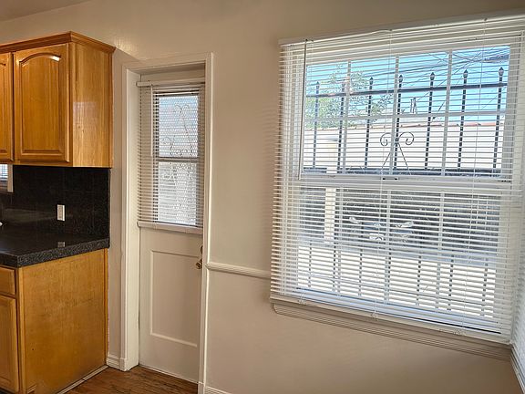 5th image of 329 N Spaulding Ave