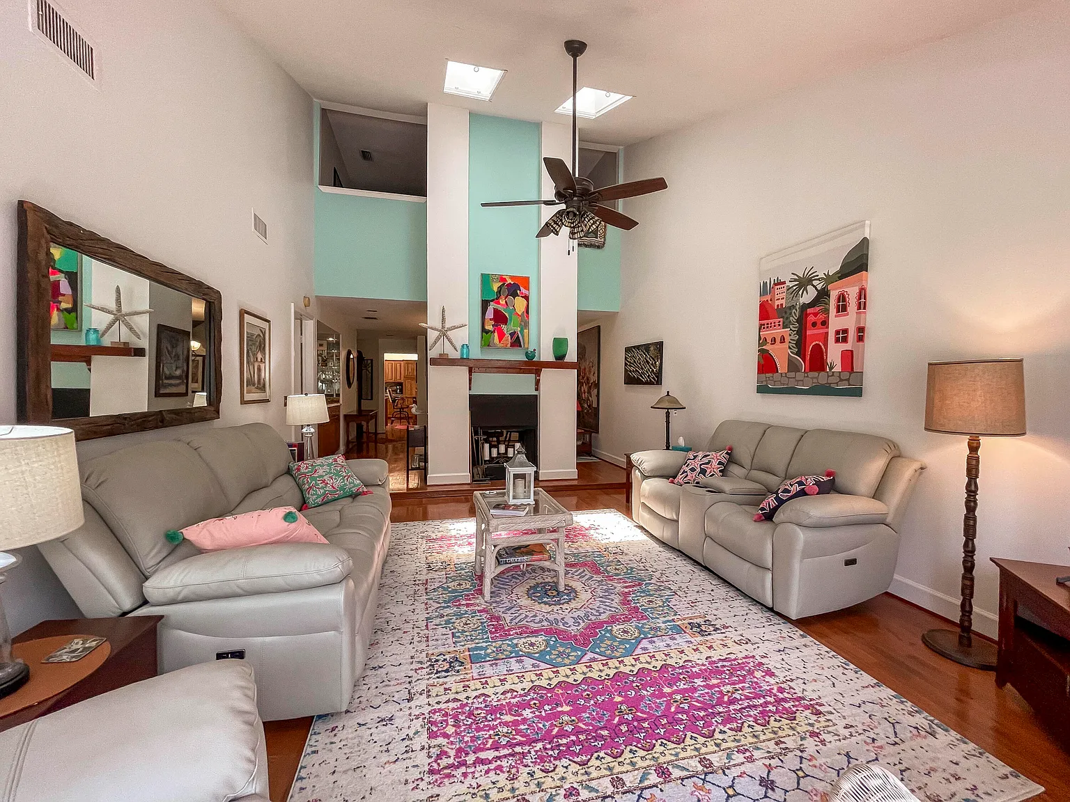 3 bed, 2.5 bath, 2251 sqft, $5,500 — Photo 4