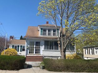 128 Standish Ave, Plymouth, MA 02360