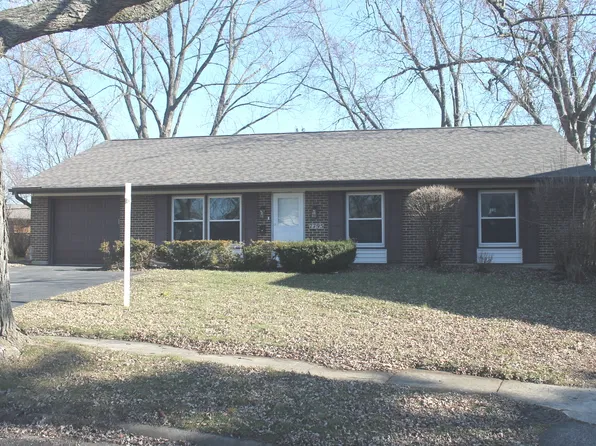 7795 Asbury Cir S, Hanover Park, IL 60133