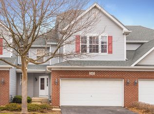 345 Ridge Rd, North Aurora, IL 60542