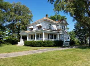 15157 E County Road 1400n, Charleston, IL 61920