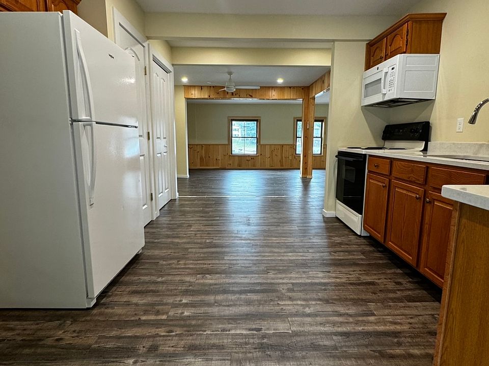 Kitchen & Living Space
