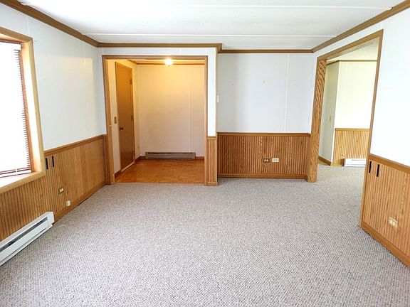 Foyer & Living Room