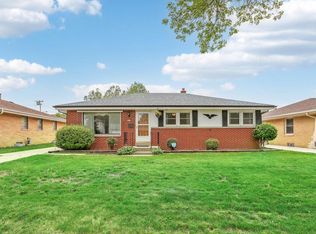 4851 N 89th St, Milwaukee, WI 53225