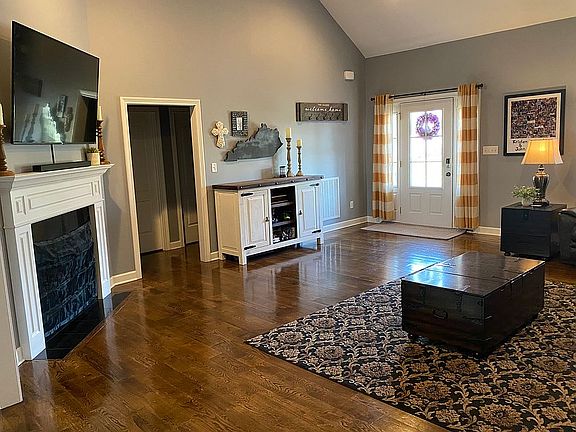 5th image of 1383 Muirfield Ln