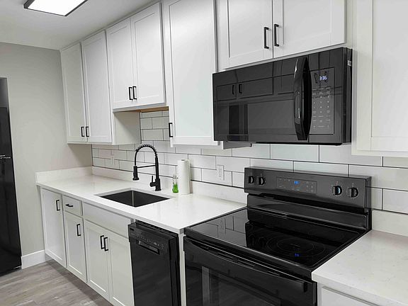 5th image of 321 Johnson Ave #11565240