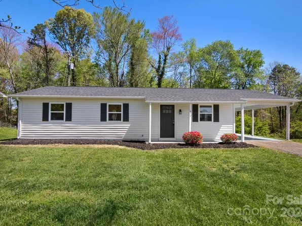 217 Foxwood Dr, Maiden, NC 28650