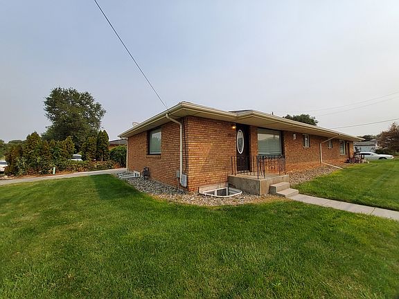 2nd image of 1831 Elizabeth Blvd #1