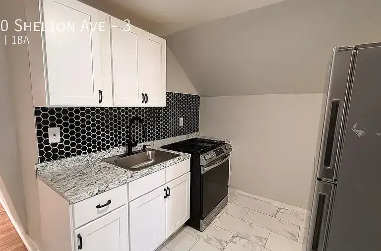 370 Shelton Ave #3 — Photo 1
