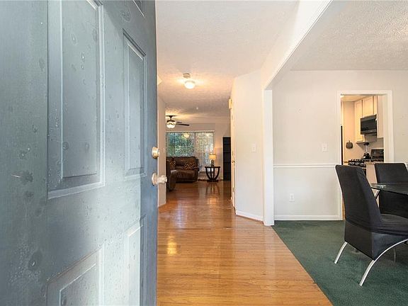 5th image of 4545 Forrest Bend Ct