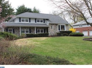2412 Laurel Dr, Cinnaminson, NJ 08077