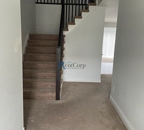 2nd image of 75 Renfrew St #1
