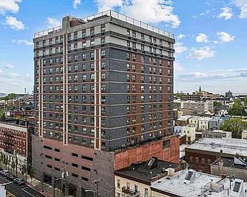 4th image of 809-815 22nd St #804A
